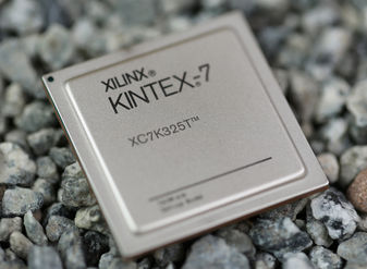 XC7K160T-1FB484IXilinx