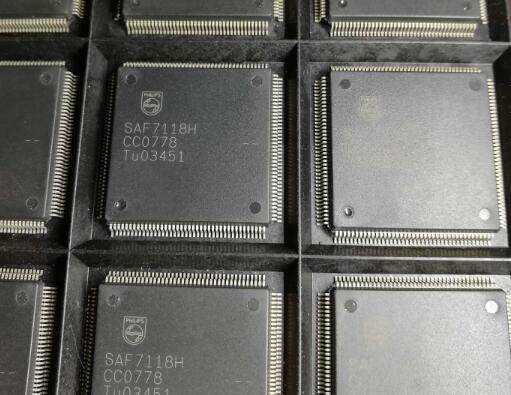 SAF7118HNXP Semiconductors