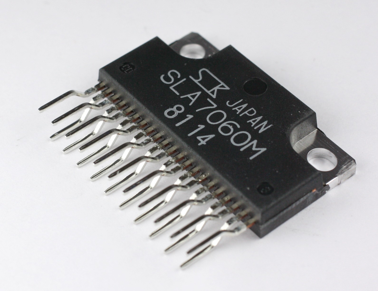 SLA7060M-LF2102Sanken